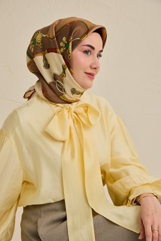 Twill İpek Eşarp Kemer Desen Sütlü Kahve 90x90 - | Silk Home