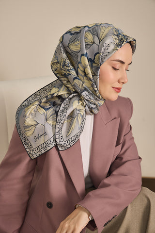 Twill İpek Eşarp Büyük Çiçek Mavi Gri 90x90