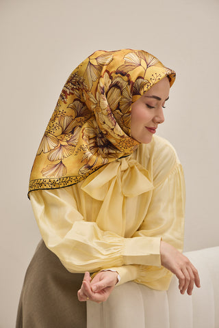 Twill İpek Eşarp Büyük Çiçek Gold 90x90