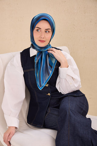 Twill İpek Eşarp Kıvrımlı Şerit Koyu Mavi 90x90 - | Silk Home