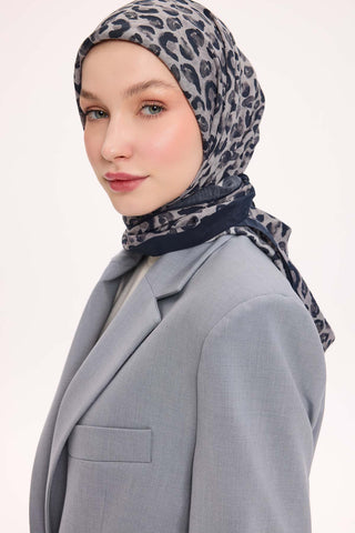 Viscose Velora Scarf, Four Seasons Kilim Pattern, Light Gray, 90x90 cm 
