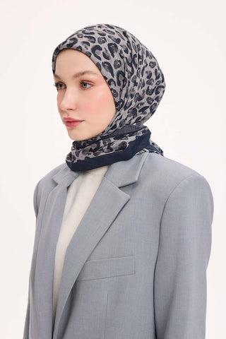 Viscose Velora Scarf, Four Seasons Kilim Pattern, Light Gray, 90x90 cm 