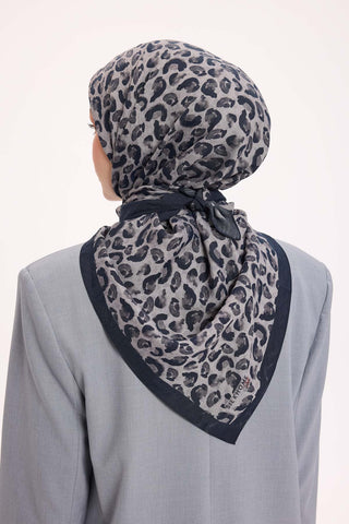 Viscose Velora Scarf, Four Seasons Kilim Pattern, Light Gray, 90x90 cm 
