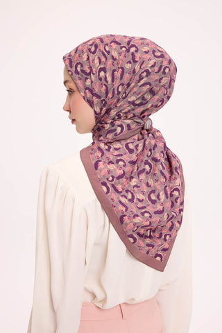 Viscose Velora Scarf, Four Seasons Kilim Pattern, Light Gray, 90x90 cm 