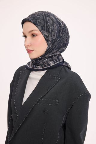 Viscose Velora Scarf, Four Seasons Kilim Pattern, Light Gray, 90x90 cm 