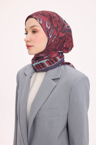 Viscose Velora Scarf, Four Seasons Kilim Pattern, Light Gray, 90x90 cm 