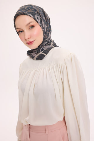Viscose Velora Scarf, Four Seasons Kilim Pattern, Light Gray, 90x90 cm 