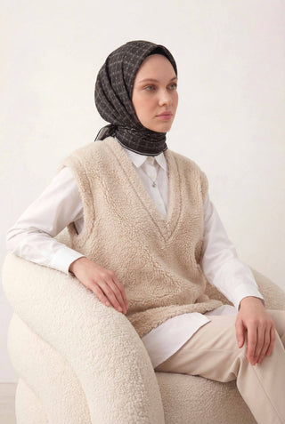 Pamuk Karışımlı Eşarp Siyah Monogram Desen Soft Dokulu Kaymaz 90X90