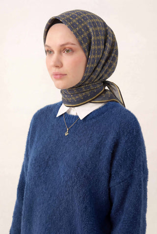 Pamuk Karışımlı Eşarp Antrasit Monogram Desen Soft Dokulu Kaymaz 90X90