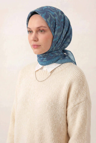 Pamuk Karışımlı Eşarp Lila Geometrik Dalga Desen Soft Dokulu Kaymaz 90X90