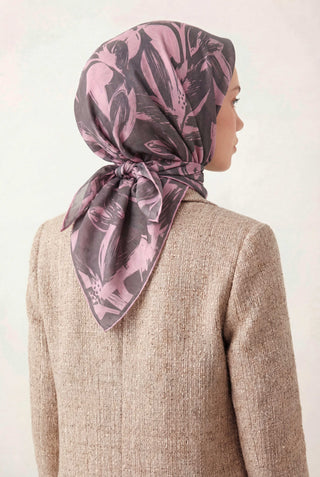 Pamuk Karışımlı Eşarp Toz Pembe Modern Flora Desen Soft Dokulu Kaymaz 90X90