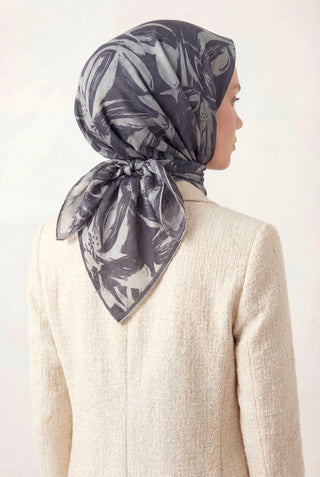 Pamuk Karışımlı Eşarp Koyu Gri Modern Flora Desen Soft Dokulu Kaymaz 90X90
