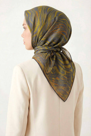 Pamuk Karışımlı Eşarp Koyu Gri Zebra Desen Soft Dokulu Kaymaz 90X90