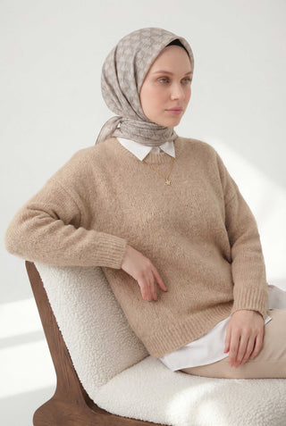 Pamuk Karışımlı Eşarp Bej Geometrik Üçgen Desen Soft Dokulu Kaymaz 90X90