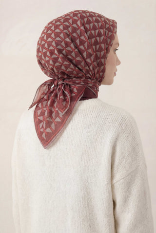 Pamuk Karışımlı Eşarp Bordo Geometrik Üçgen Desen Soft Dokulu Kaymaz 90X90