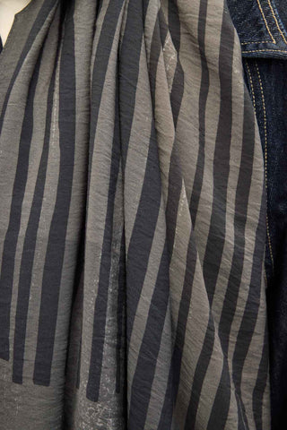 Urban Hours Orya Koyu Gri Mayda Şal 190x70 - | Silk Home