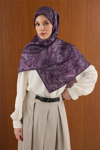 Twill İpek Büyük Boy Eşarp Mürdüm Vintage Çiçek Desenli Tok Duruşlu 110X110
