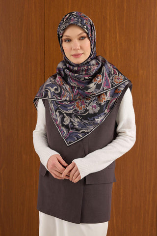 Twill İpek Büyük Boy Eşarp Koyu Siyah Vintage Çiçek Desenli Tok Duruşlu 110X110