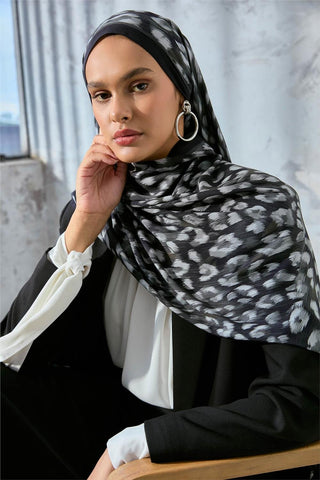 Eco Viscose Şal Siyah Füme Gümüş Leopar Desenli Nefes Alan 90X200
