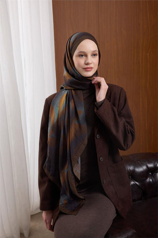 Mayda Viscose Shawl, Dark Brown-Tan, Wave Pattern, Firm Fit, 190x70 cm.