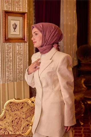 Monogram Pamuk İpek Eşarp Gül Kurusu Tonlu Desenli Tok Duruşlu 90X90 - Monogram Pamuk İpek Eşarp - | Silk Home