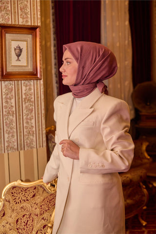 Monogram Pamuk İpek Eşarp Gül Kurusu Tonlu Desenli Tok Duruşlu 90X90 - Monogram Pamuk İpek Eşarp - | Silk Home