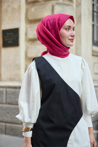 Monogram Pamuk İpek Eşarp Fuşya Tonlu Desenli Tok Duruşlu 90X90