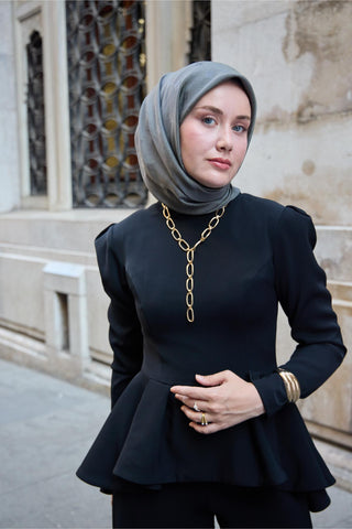 Monogram Pamuk İpek Eşarp Gri Tonlu Desenli Tok Duruşlu 90X90 - Monogram Pamuk İpek Eşarp - | Silk Home