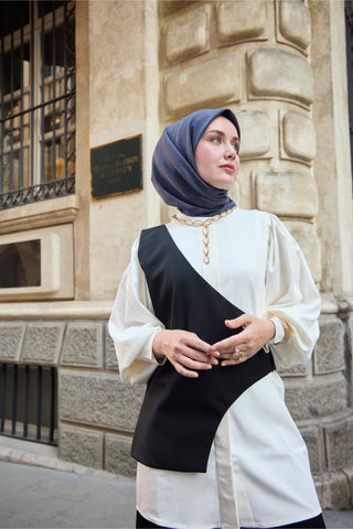 Monogram Pamuk İpek Eşarp Lacivert-Beyaz Desenli Tok Duruşlu 90X90 - Monogram Pamuk İpek Eşarp - | Silk Home