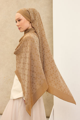 Naia Pamuk Şal Maxi Monogram Altın - Naia Şal - | Silk Home