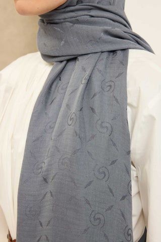 Naia Pamuk Şal Maxi Monogram Füme - Naia Şal - | Silk Home