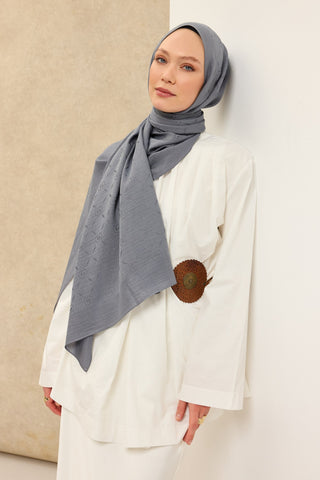 Naia Pamuk Şal Maxi Monogram Füme - Naia Şal - | Silk Home