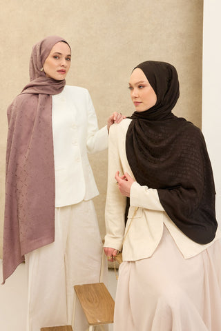 Naia Pamuk Şal Maxi Monogram Vizon - Naia Şal - | Silk Home