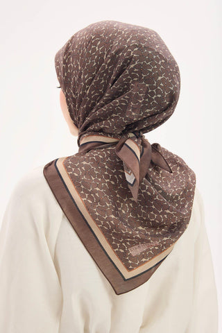 Olinda Eşarp Yonca Desen Koyu Vizon 90x90 - Olinda Eşarp - | Silk Home