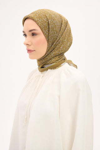 Olinda Eşarp Yonca Desen Olive 90x90 - Olinda Eşarp - | Silk Home