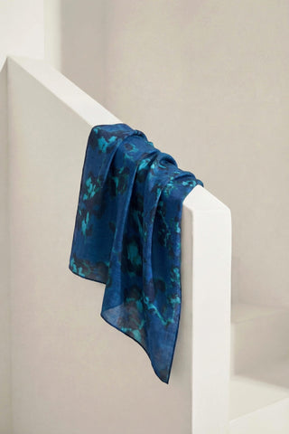 Pamuk Karışımlı Eşarp Çiçekli Desen Lacivert 90x90 - Soft Eşarp - | Silk Home