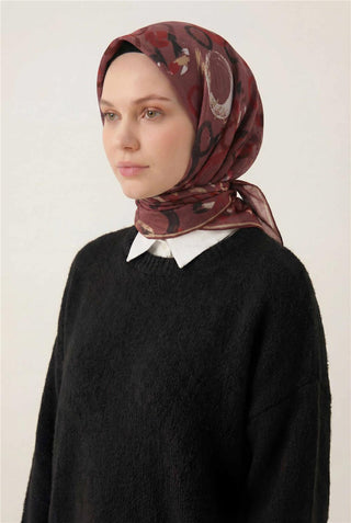 Cotton Blend Scarf, Terracotta Color, Abstract Geometric Pattern, Soft Texture, Non-Slip, 90x90 cm.