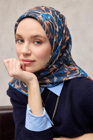 Pamuk Polyester Eşarp Koyu Lacivert-Mavi Krem Turuncu Botanik Desenli Soft
                Dokulu Tok Duruşlu 90X90