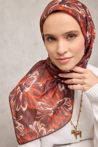 Pamuk Polyester Eşarp Kahverengi-Turuncu Bej Siyah Botanik Desenli Soft Dokulu
                Tok Duruşlu 90X90