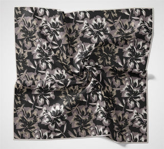 Pamuk Polyester Eşarp Siyah Büyük Papatya Desenli Soft Dokulu Kaymaz 90X90