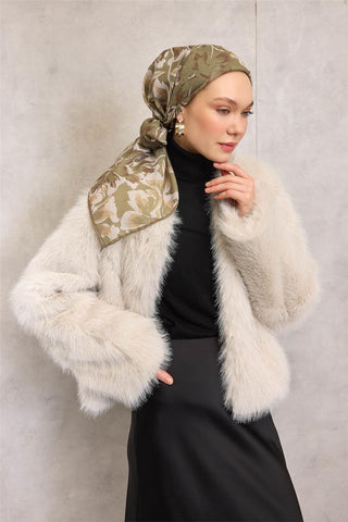 Pamuk Polyester Eşarp Adaçayı Yeşili Büyük Papatya Desenli Soft Dokulu Kaymaz
                90X90