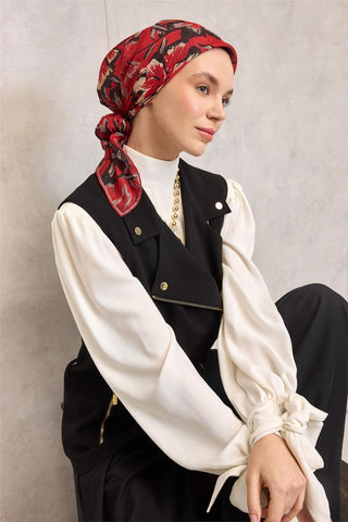 Pamuk Polyester Eşarp Bayrak Kırmızısı Büyük Papatya Desenli Soft Dokulu Kaymaz
                90X90