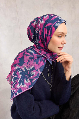 Pamuk Polyester Soft Eşarp Mavi Fuşya Büyük Papatya Desenli Tok Duruşlu 90X90