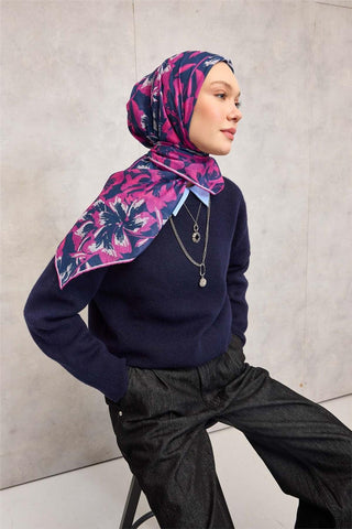 Pamuk Polyester Soft Eşarp Mavi Fuşya Büyük Papatya Desenli Tok Duruşlu 90X90