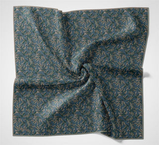 Pamuk Polyester Soft Eşarp Mavi Çiçek Desenli Kaymaz Dokulu 90X90