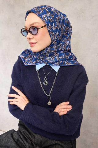 Pamuk Polyester Soft Eşarp Saks Mavisi Çiçek Desenli Kaymaz Dokulu 90X90