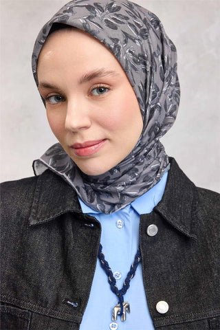 Pamuk Polyester Soft Eşarp Açık Gri Çiçek Desenli Kaymaz Dokulu 90X90