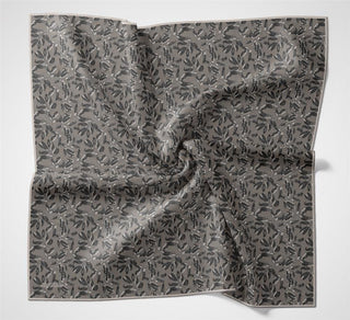 Pamuk Polyester Soft Eşarp Açık Gri Çiçek Desenli Kaymaz Dokulu 90X90