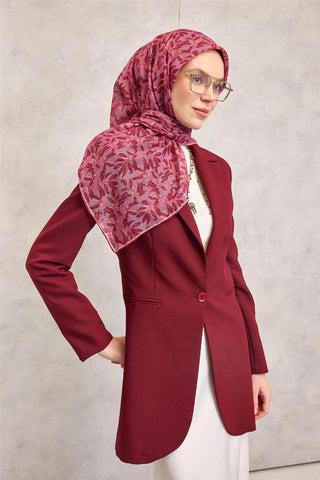 Pamuk Polyester Soft Eşarp Eflatun Çiçek Desenli Kaymaz Dokulu Tok Duruşlu
                90X90