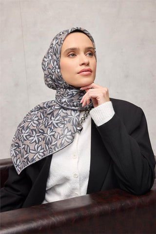 Cotton Polyester Soft Scarf, Beige, Floral Pattern, Non-Slip Texture, 90x90 cm